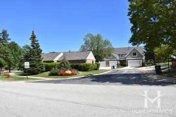 Salceda Manor subdivision in Northbrook, IL