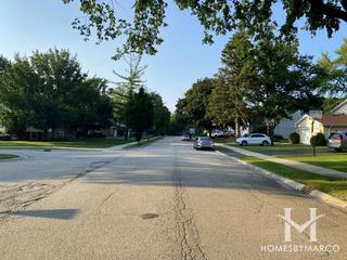 Knolls subdivision in Northbrook, IL