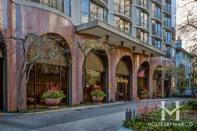 Photos of The Brownstone building in Chicago, IL
