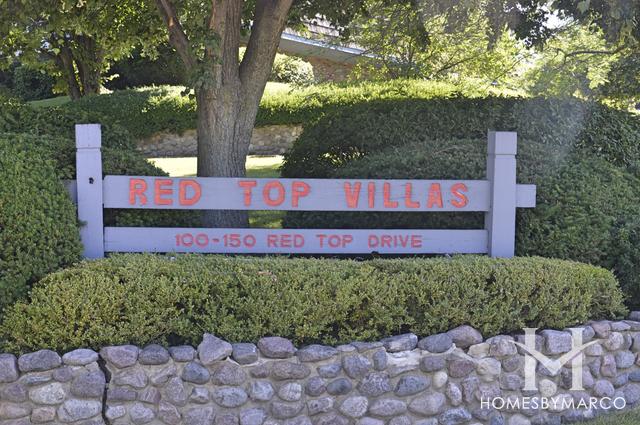 Red Top Villas building in Libertyville, IL