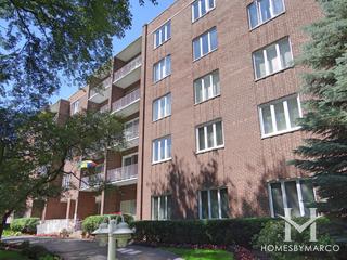 1500 Oak building in Evanston, IL