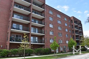 Perry Laurel building in Des Plaines, IL