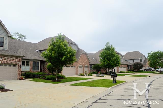 Amber Ridge subdivision in Glen Ellyn, IL