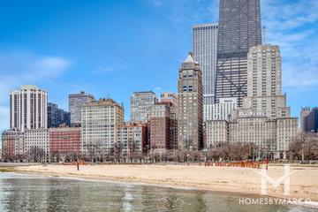 189 E. Lake Shore Drive building in the Streeterville neighborhood of Chicago, IL