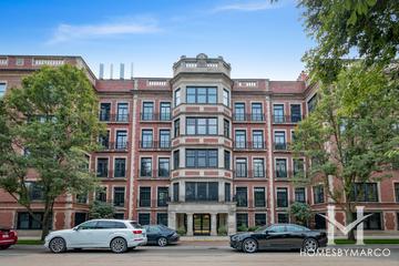 305 W. Fullerton building in the Lincoln Park neighborhood of Chicago, IL