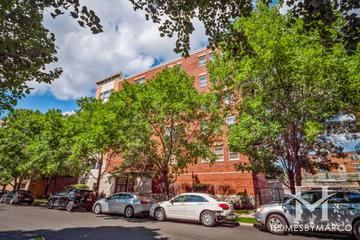 2330 W. St Paul building in the Wicker Park neighborhood of Chicago, IL
