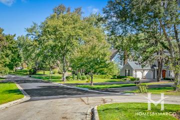 Fox Point subdivision in Barrington, IL