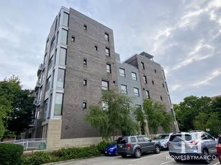 817 Hinman building in Evanston, IL
