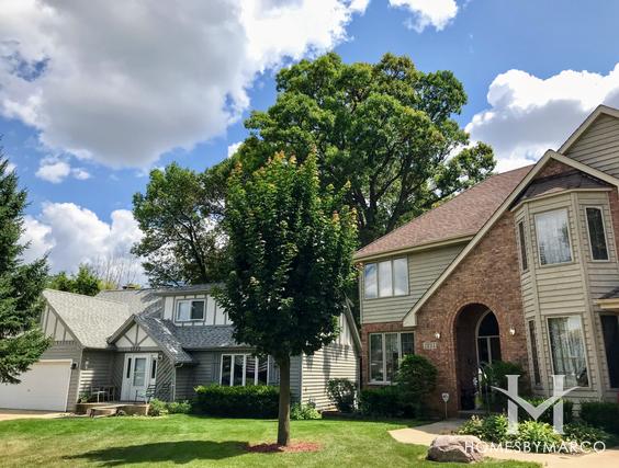 Lehnertz Ave Estates subdivision in Aurora, IL