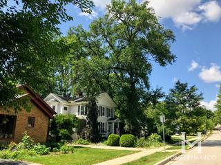 Mcintosh Naperville Highlands subdivision in Naperville, IL