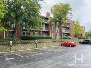 Chardonnay on the Lake subdivision in Elk Grove Village, IL