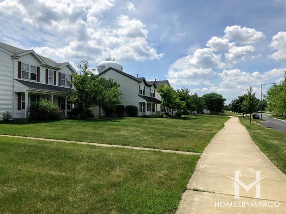 Photos of Ogden Falls subdivision in Oswego, IL