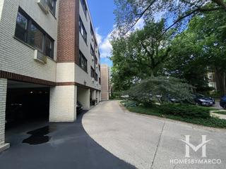 Reba Place Condominiums subdivision in Evanston, IL