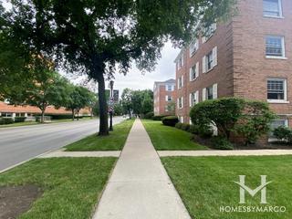 Williamsburg Manor subdivision in Evanston, IL
