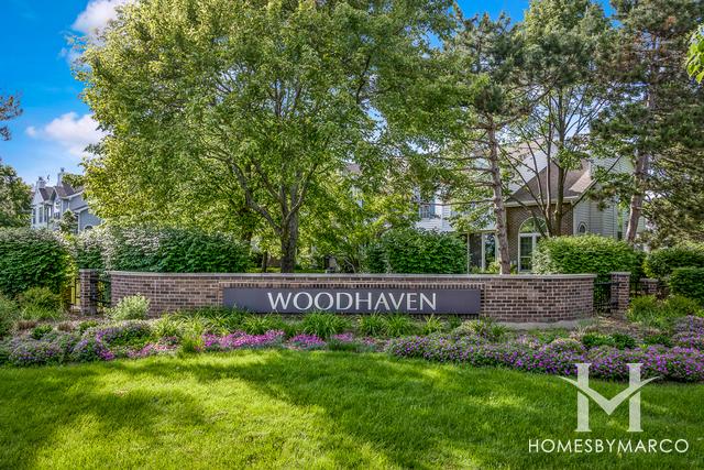 Photos of Woodhaven subdivision in Mundelein, IL