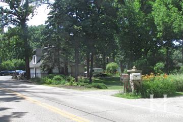 Hickory Grove subdivision in Cary, IL