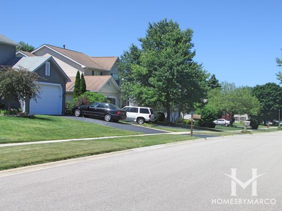 Oak Knoll  subdivision in Cary, IL