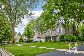 Brookdale subdivision in Naperville, IL