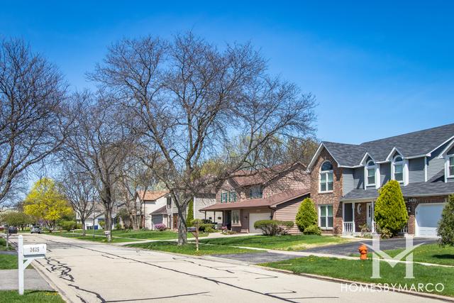 Farmington subdivision in Naperville, IL