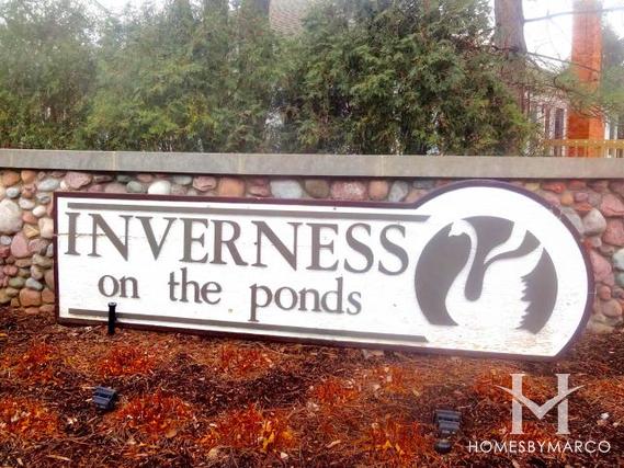 Photos of Inverness on the Pond subdivision in Inverness, IL