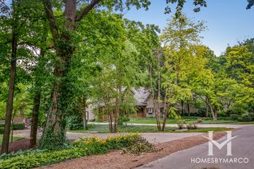 Oak Hills subdivision in Naperville, IL