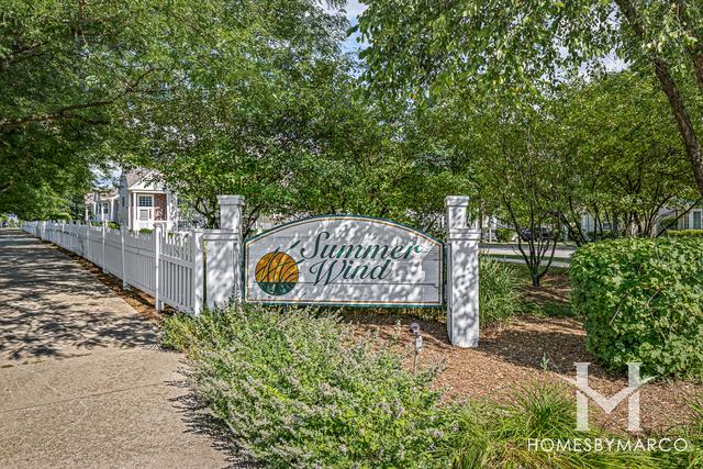 Photos of Summerwind subdivision in North Aurora, IL