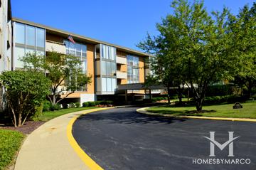 Lake Forest North building in Lake Forest, IL