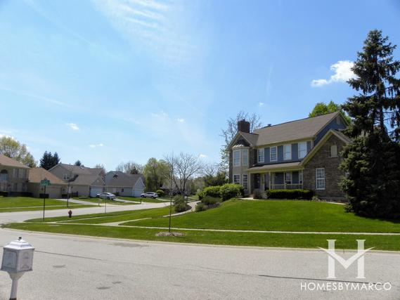 Fieldcrest Farms subdivision in Algonquin, IL