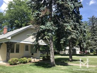 North Lake Manor subdivision in Aurora, IL