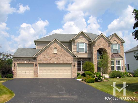 Grants Grove subdivision in Lindenhurst, IL