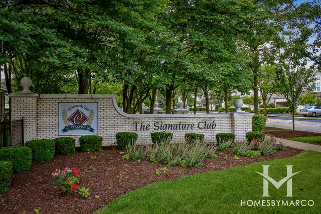 Signature Club subdivision in Naperville, IL