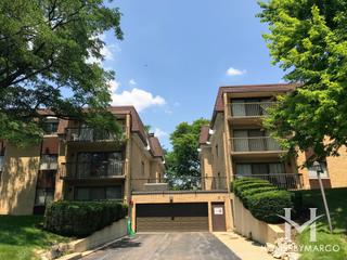 Mill Orchard subdivision in Naperville, IL