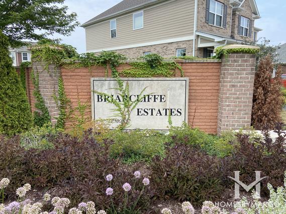 Photos of Briarcliffe Estates subdivision in Lemont, IL