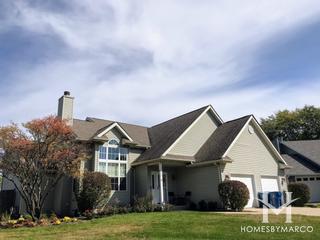 Hunters Ridge subdivision in Aurora, IL