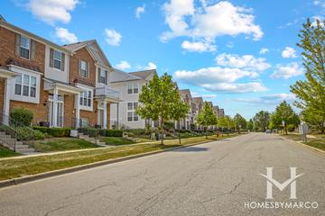 Heritage Park subdivision in Lindenhurst, IL