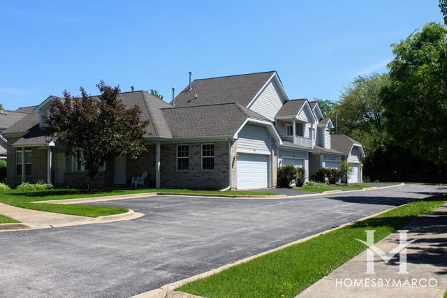 Rollingwood Colony subdivision in Aurora, IL