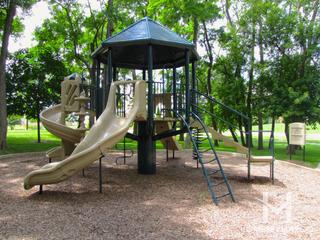 Meadowood Estates subdivision in Kildeer, IL