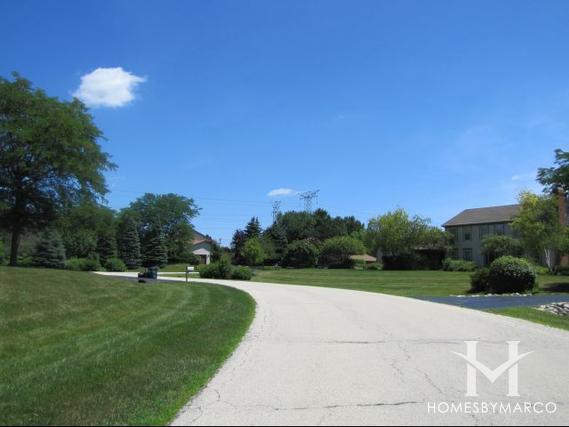 Estates of Oak Hills subdivision in Long Grove, IL