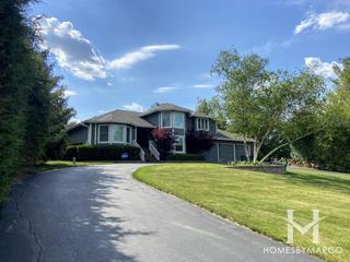 Pheasant Knolls subdivision in Hawthorn Woods, IL