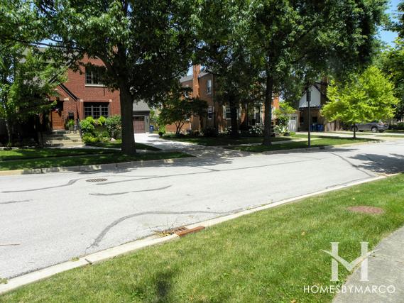 Crescent Park subdivision in Elmhurst, IL