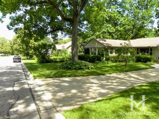 Fox River Woodlands subdivision in Geneva, IL