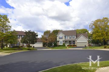 Photos of Cambridge Country subdivision in Mundelein, IL