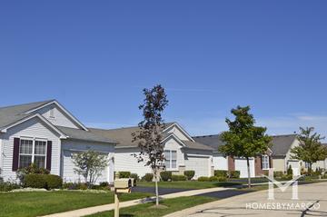 Carillon North subdivision in Grayslake, IL