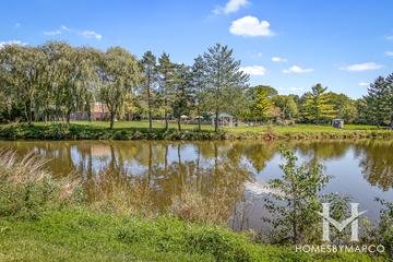 Deerpath subdivision in Vernon Hills, IL