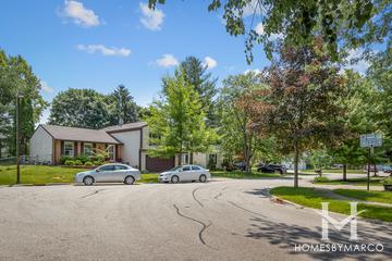 Deerpath subdivision in Vernon Hills, IL