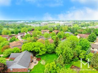 Interlaken Meadows subdivision in Libertyville, IL