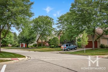 Timber Creek subdivision in Libertyville, IL