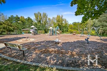 Timber Creek subdivision in Libertyville, IL