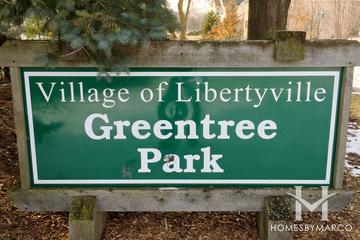 Greentree subdivision in Libertyville, IL