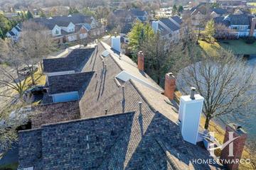 Lake Arlington Towne subdivision in Arlington Heights, IL